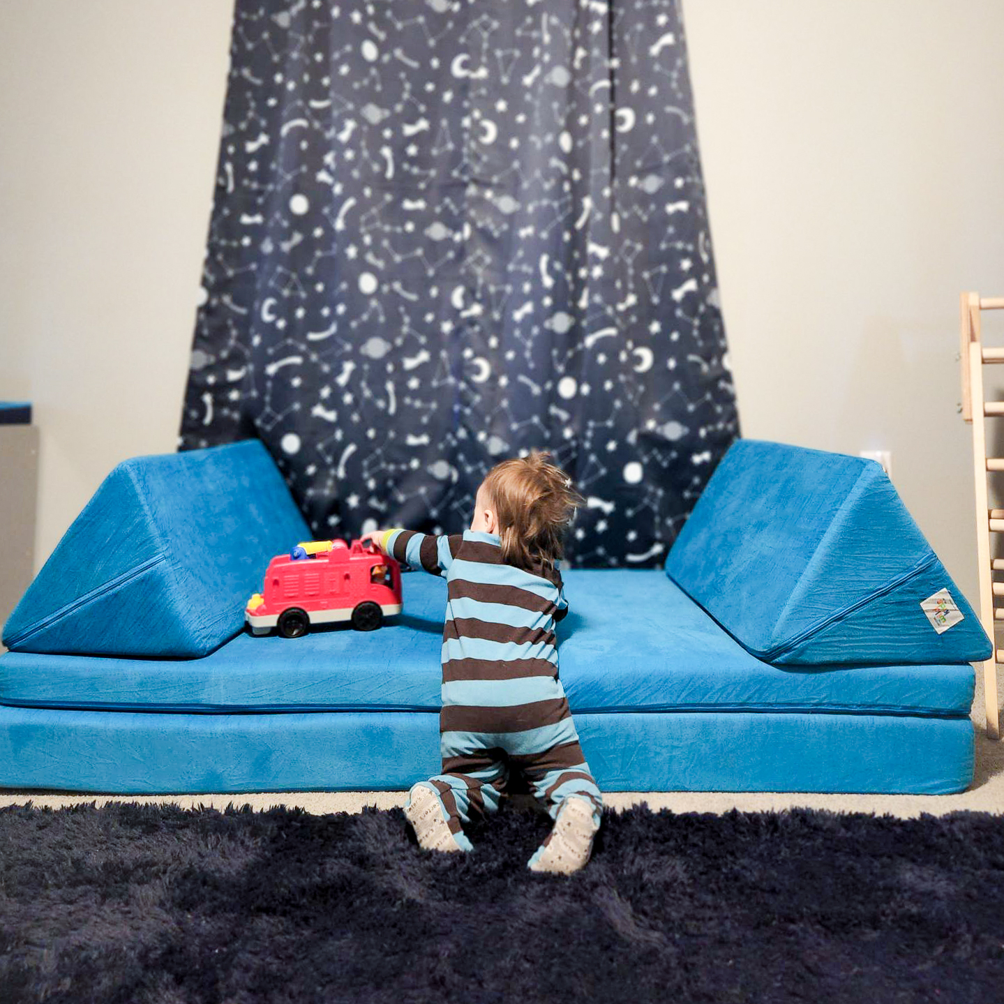 Dream Couch - Cornflower
